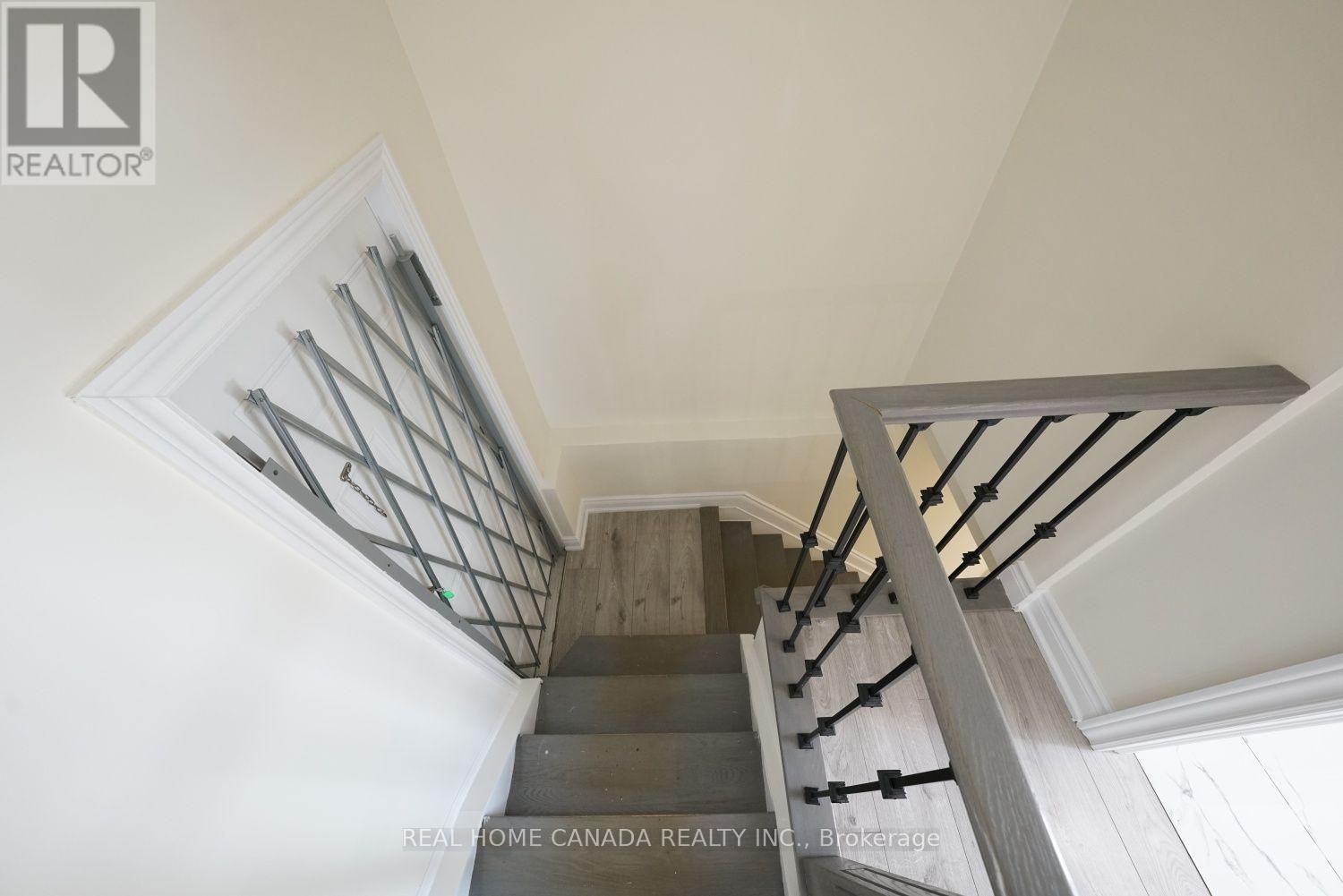 5262 Kitchener Street Property Photo 28