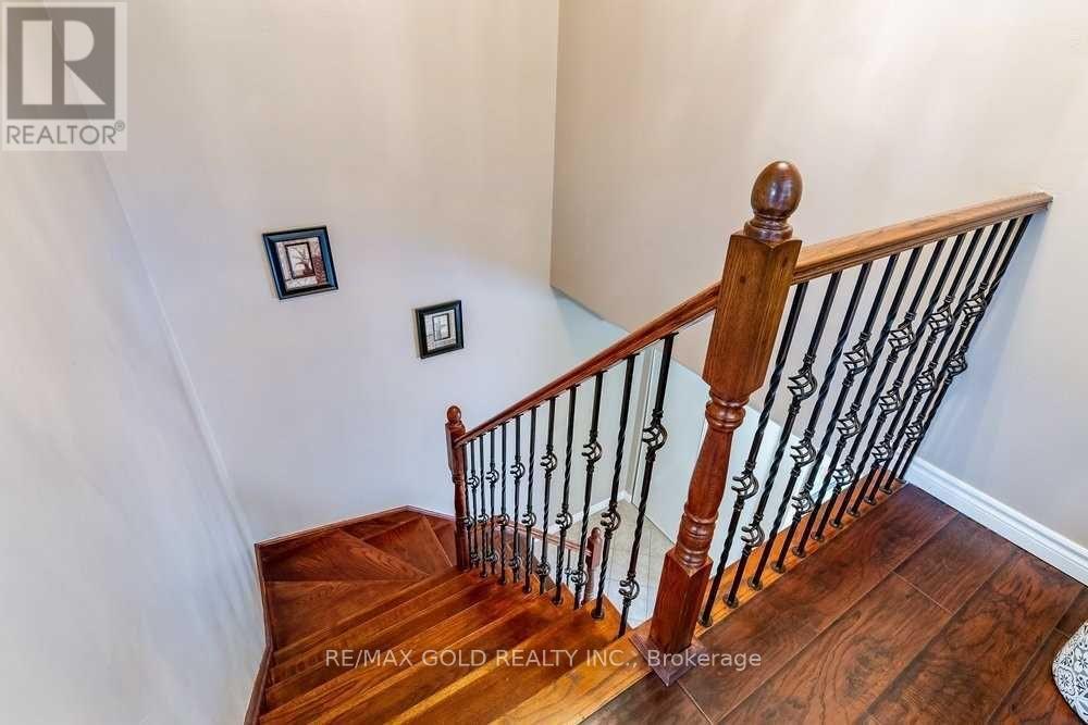 573 Burnett Avenue Property Photo 24