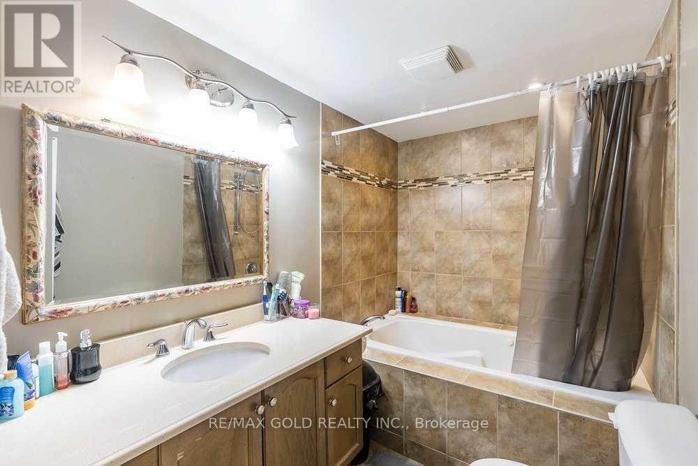 573 Burnett Avenue Property Photo 32