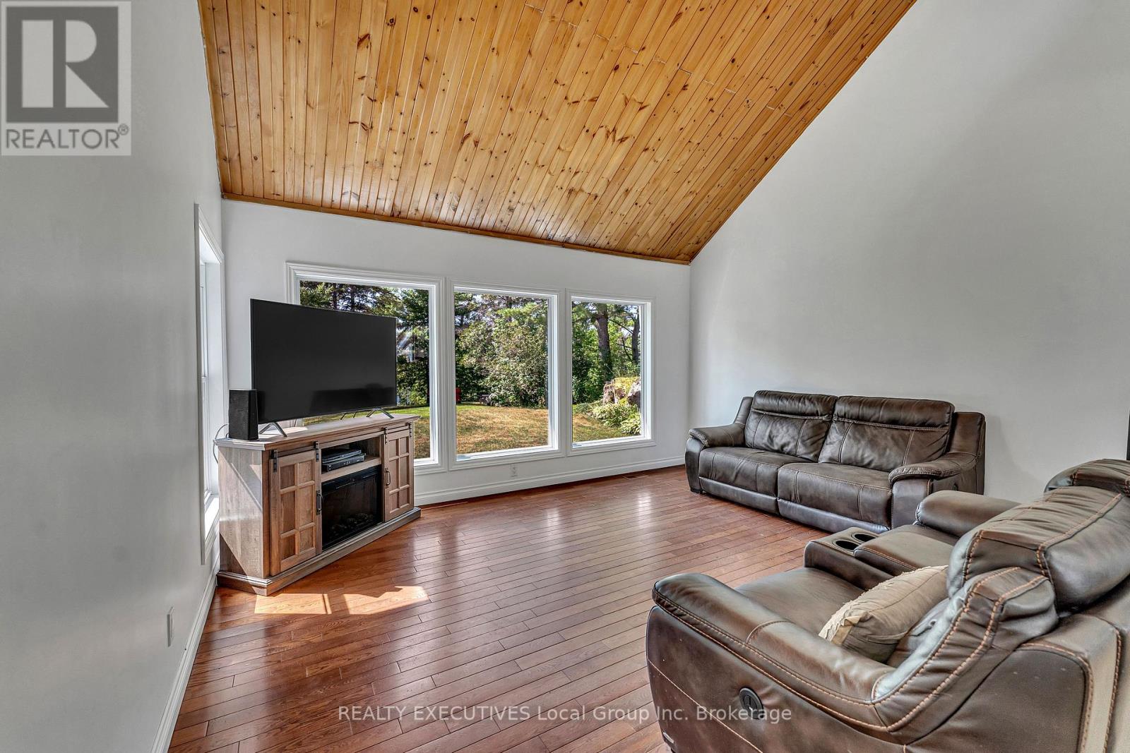 138 Wasi Falls Road Property Photo 9