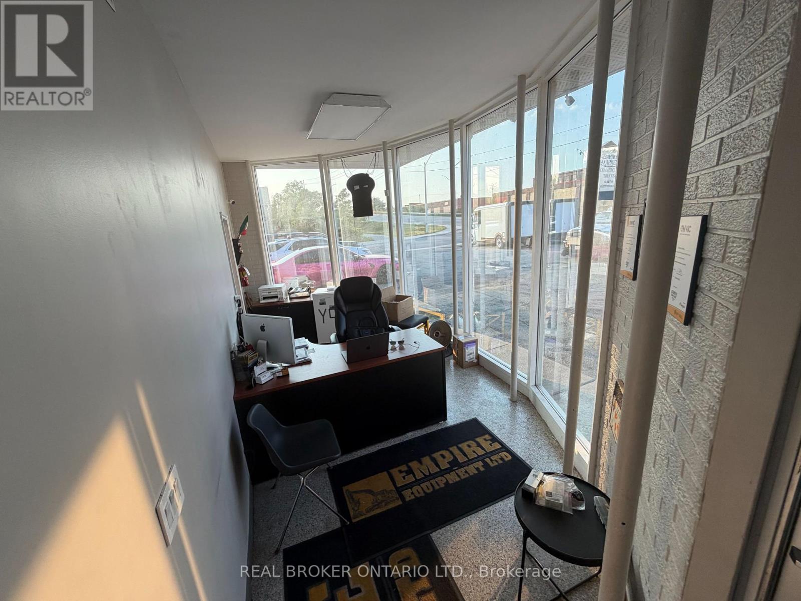 362 Dundas Street N Property Photo 9