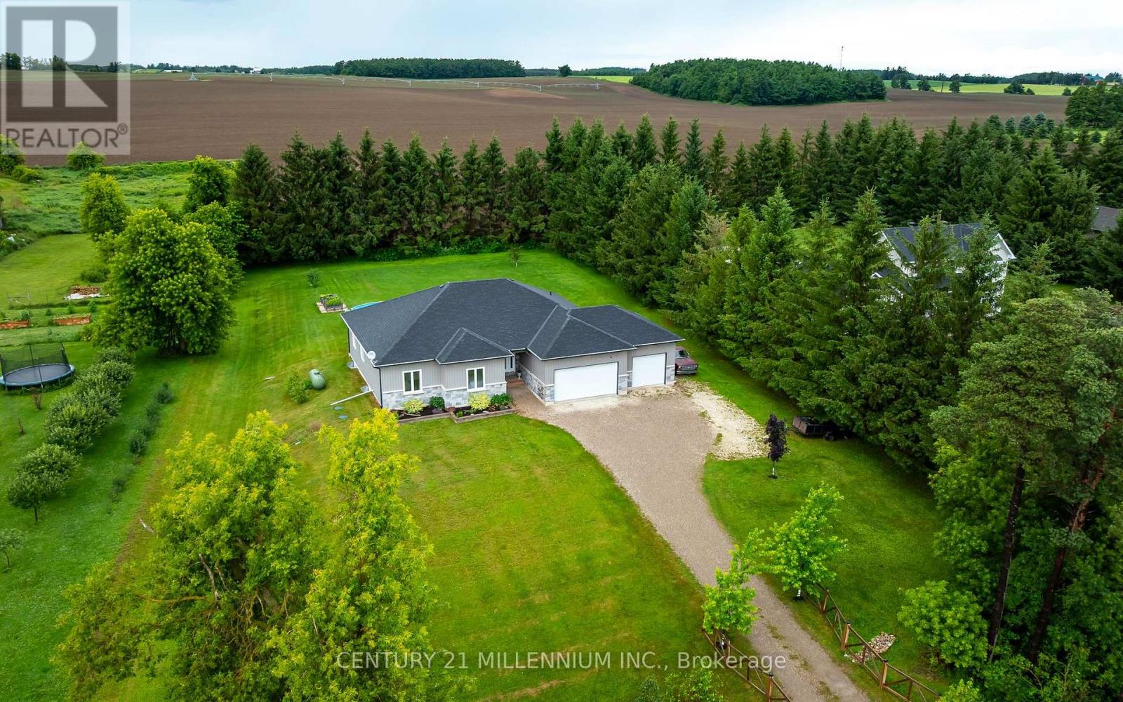 706183 County Rd 21 Road Property Photo 1
