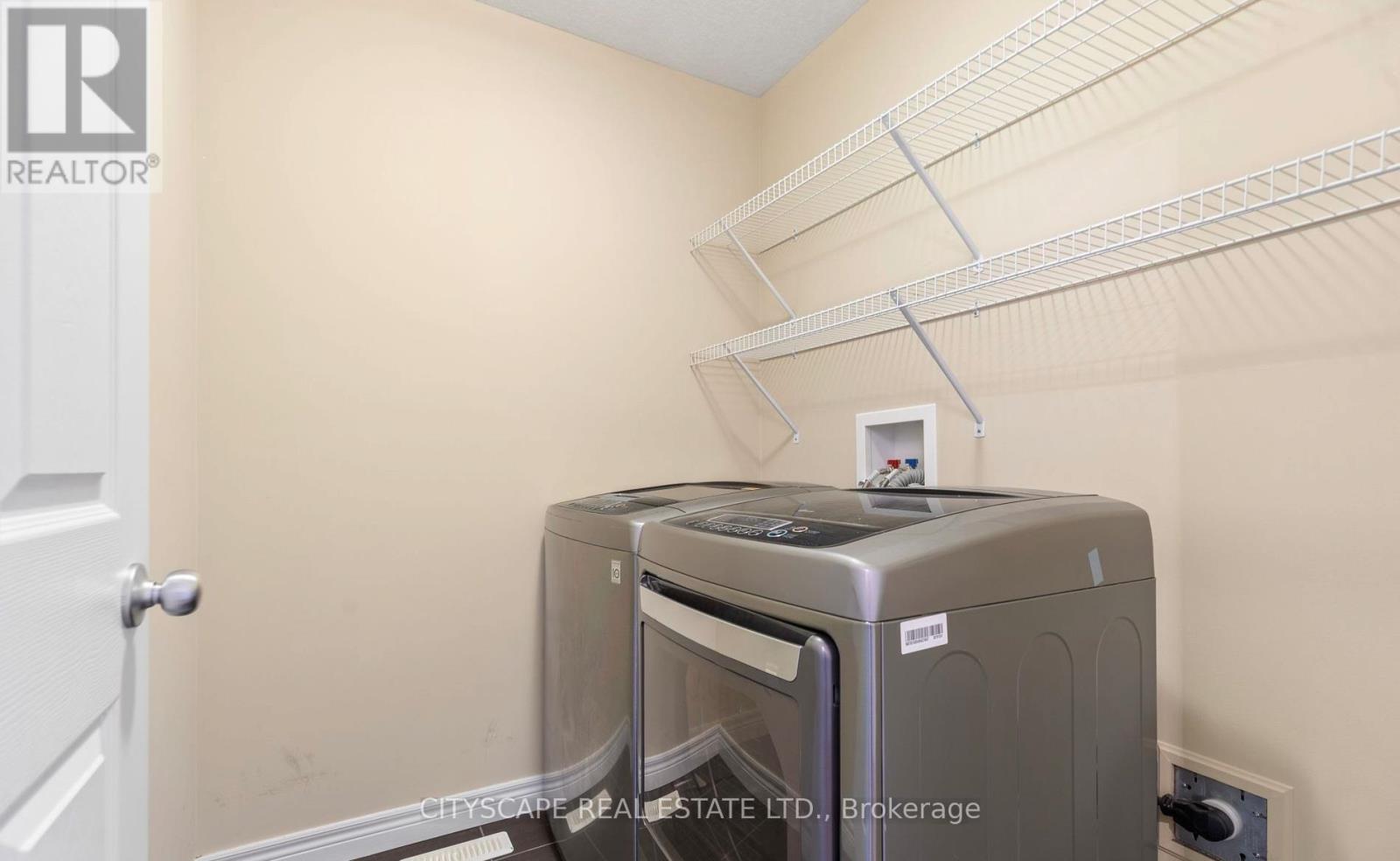 1831 Reilly Walk Property Photo 8