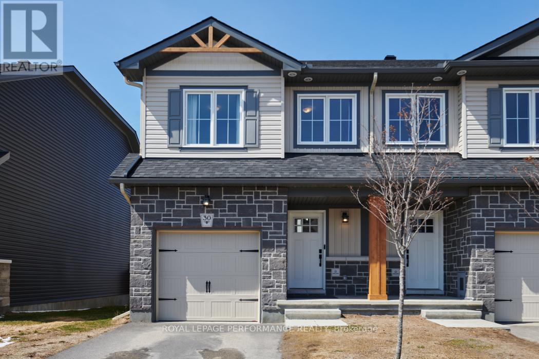 30 Whitcomb Crescent Property Photo 1
