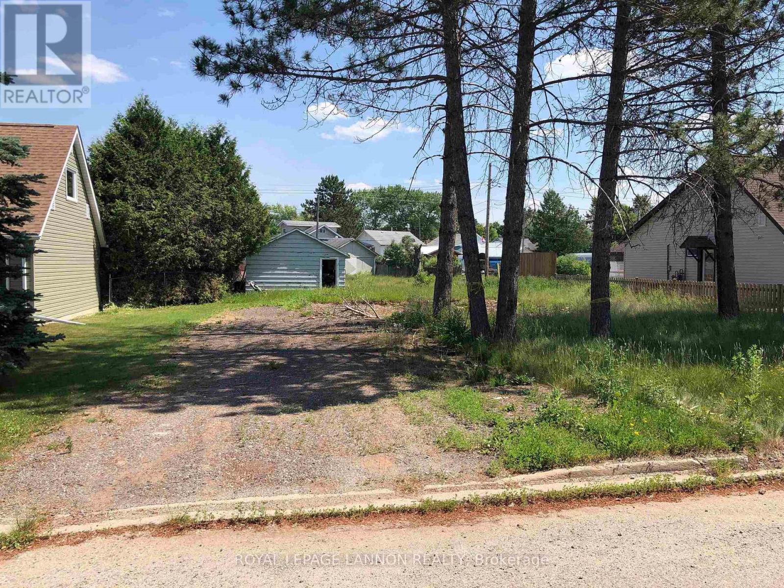7 Starr Street Property Photo 1