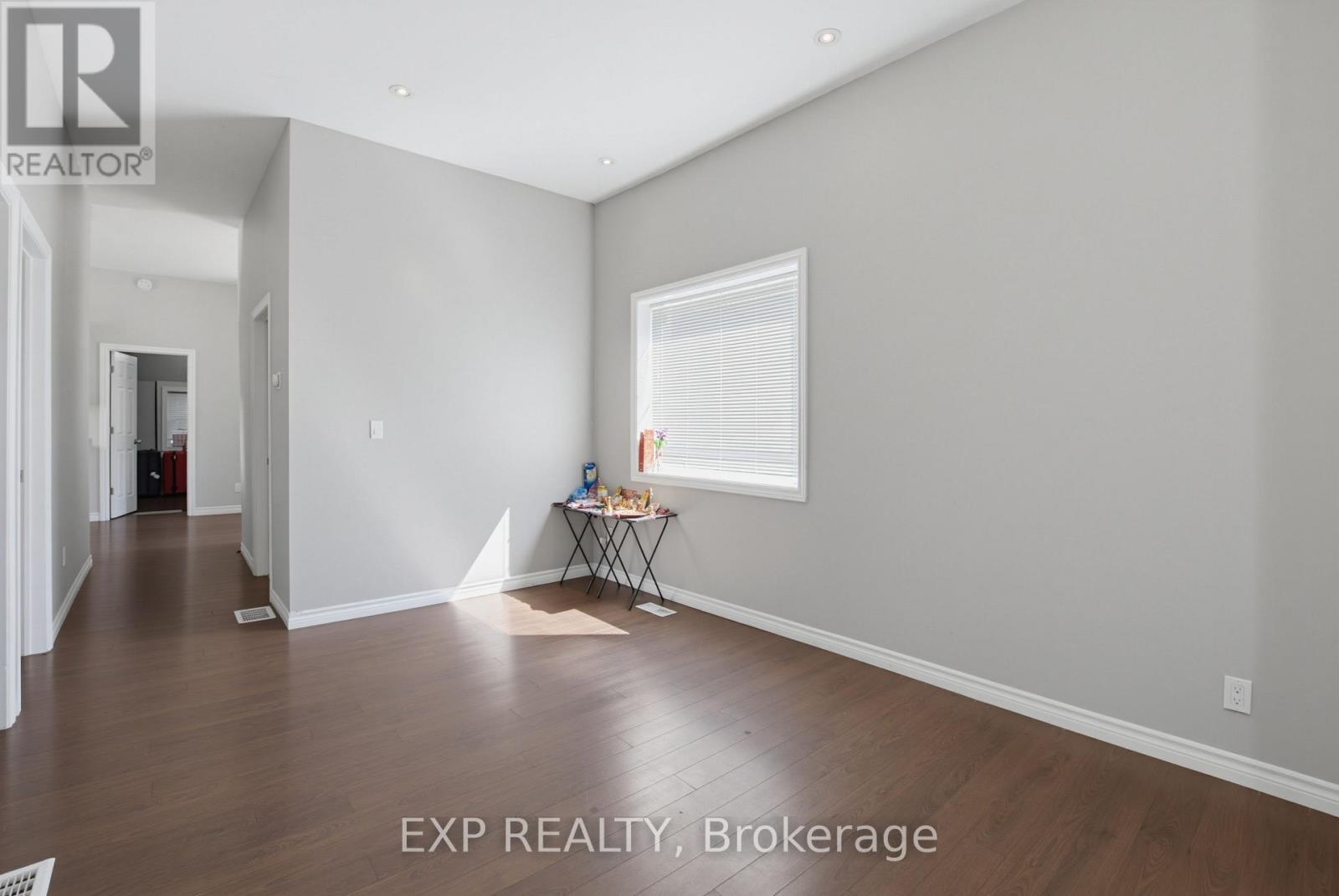 121 Mount Pleasant Avenue Property Photo 8