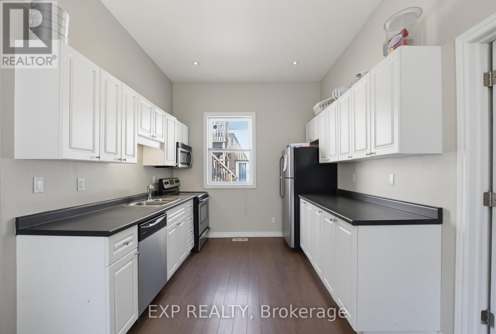 121 Mount Pleasant Avenue Property Photo 16