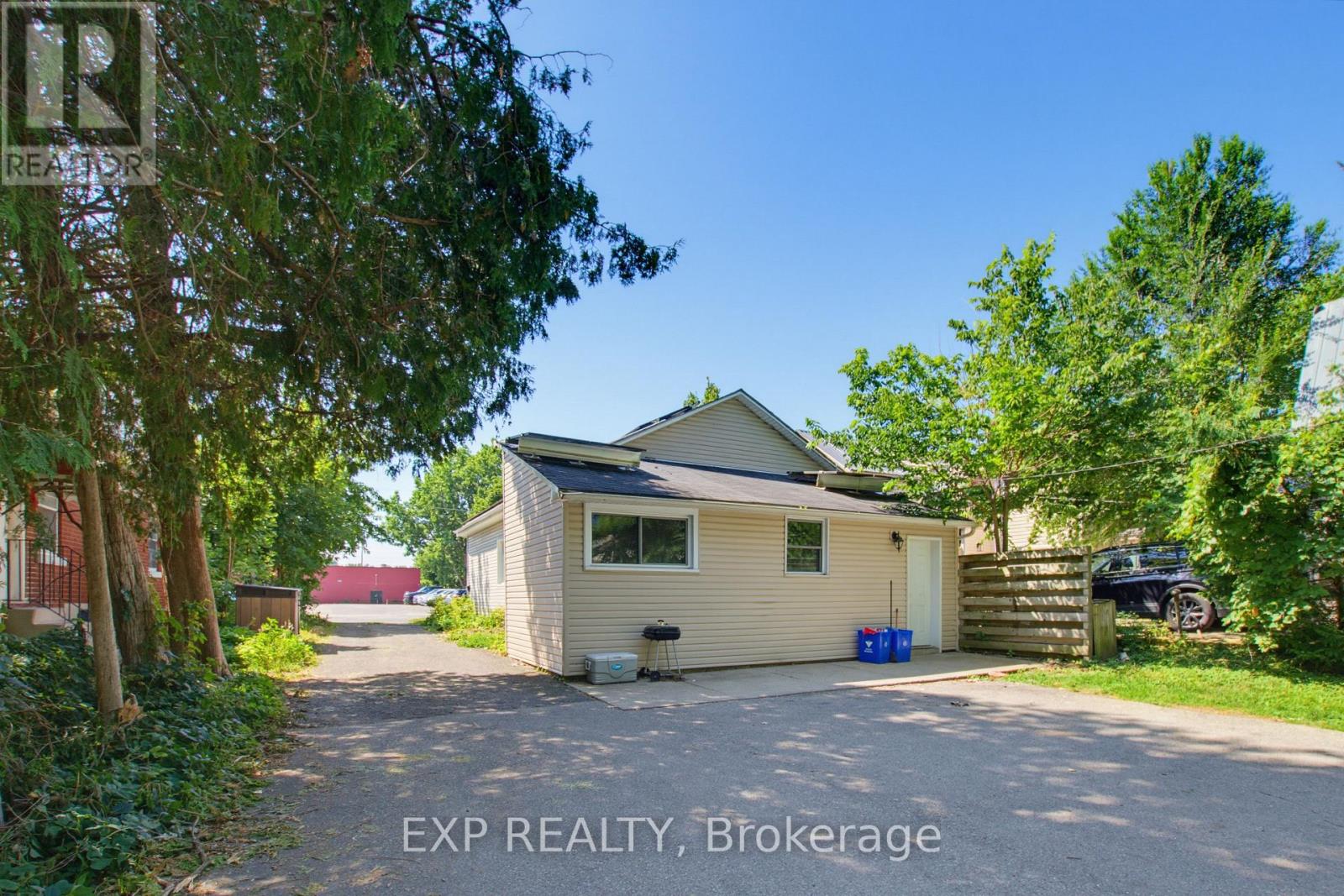 121 Mount Pleasant Avenue Property Photo 40