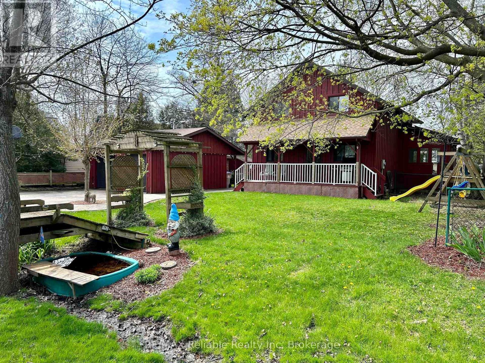 74431 Woodland Drive Property Photo 3