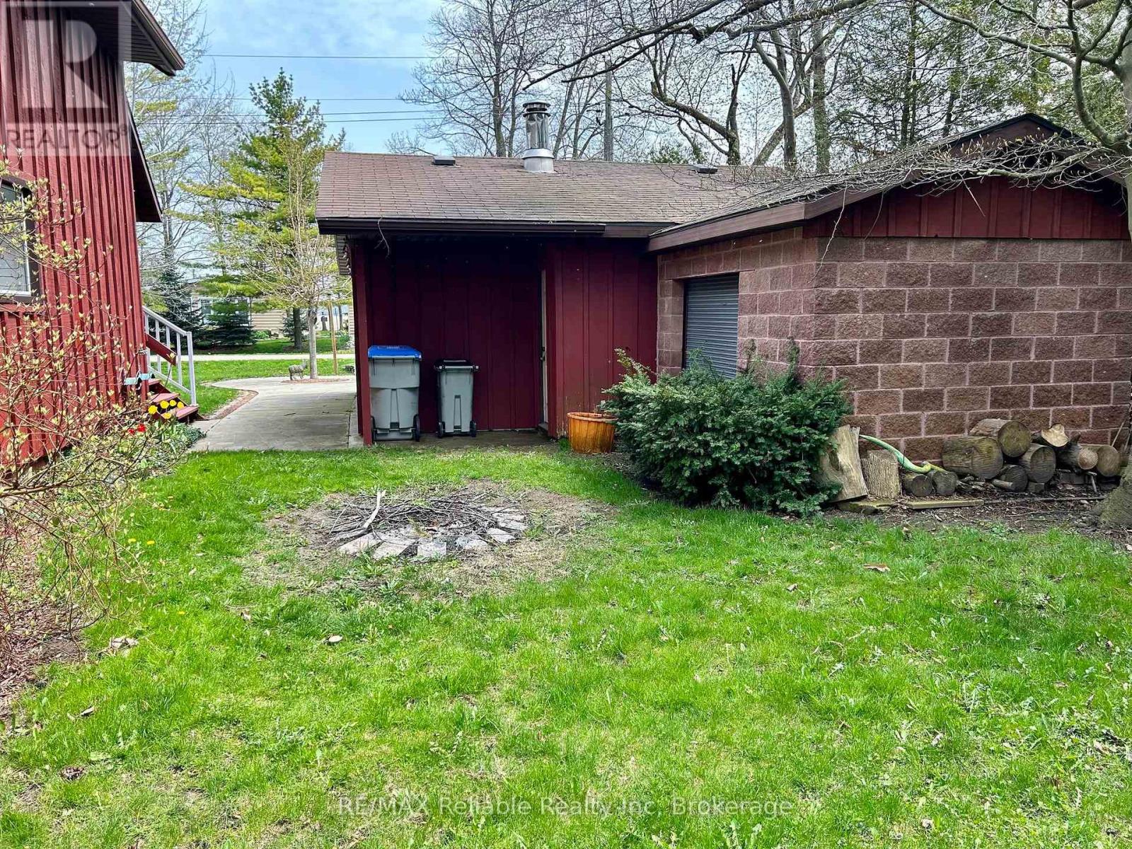 74431 Woodland Drive Property Photo 10