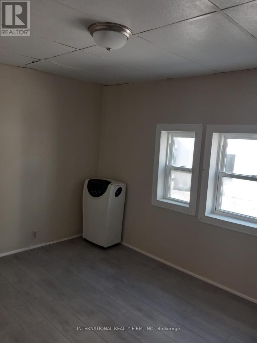 113 Trafalgar Road Property Photo 8