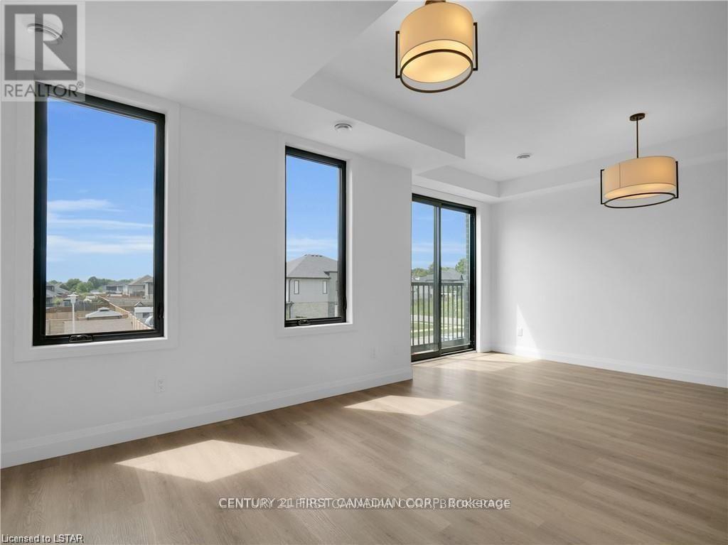 51 - 3900 Savoy Street Property Photo 10