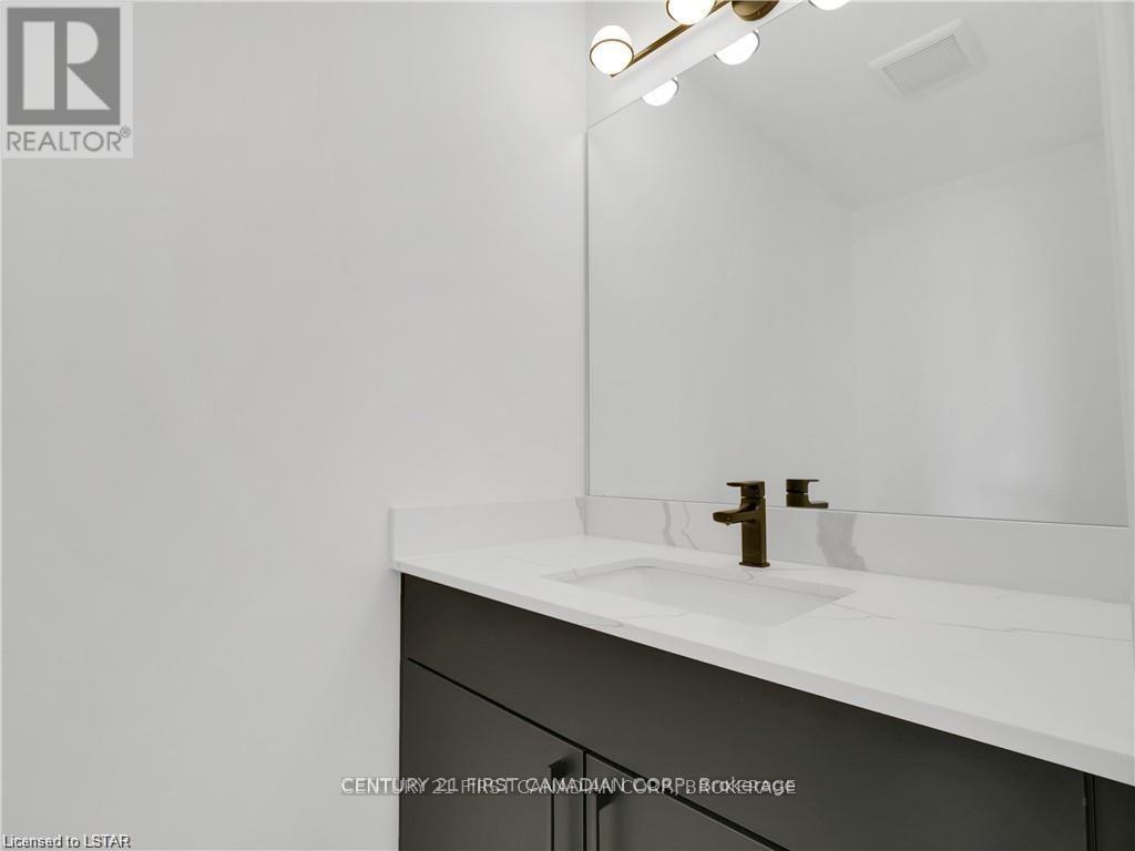 51 - 3900 Savoy Street Property Photo 13
