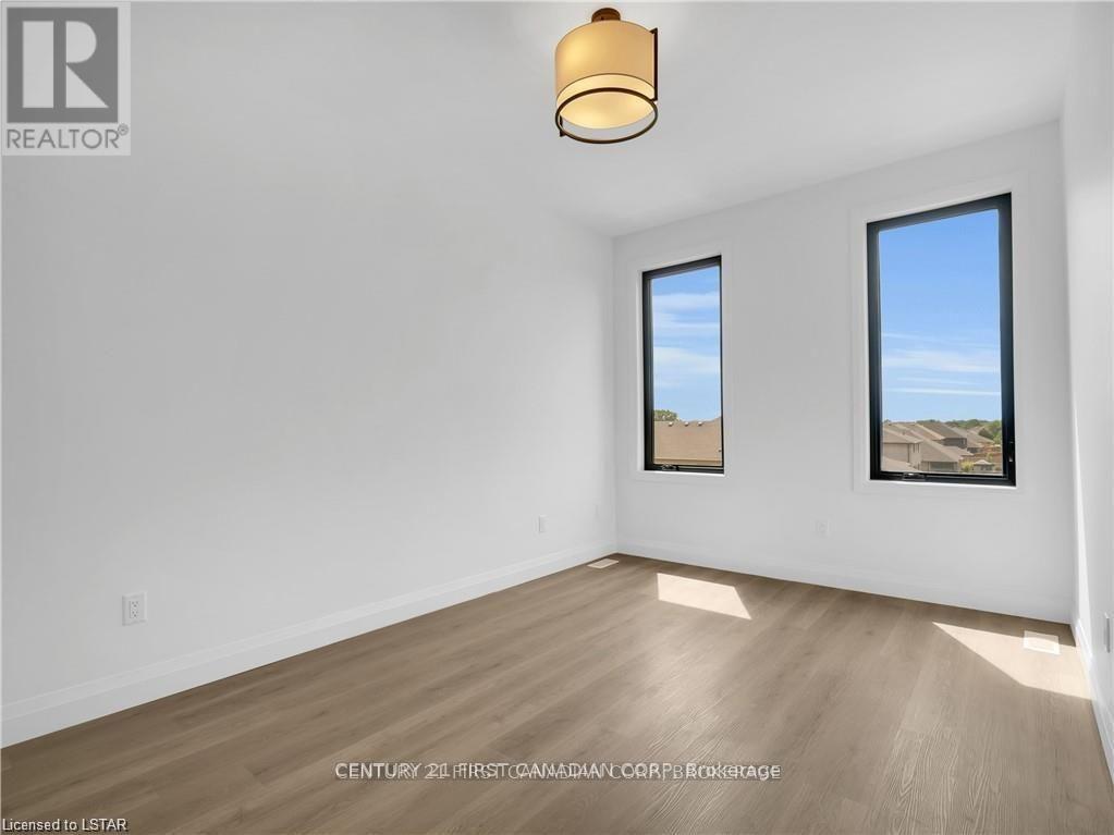 51 - 3900 Savoy Street Property Photo 14