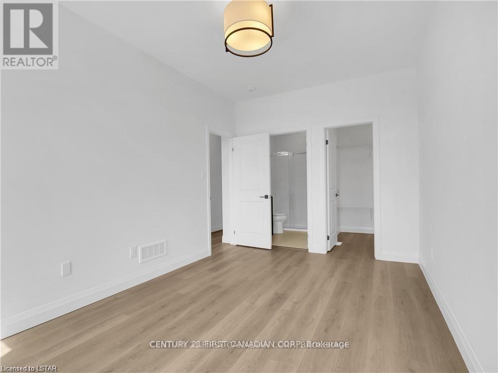 51 - 3900 Savoy Street Property Photo 15