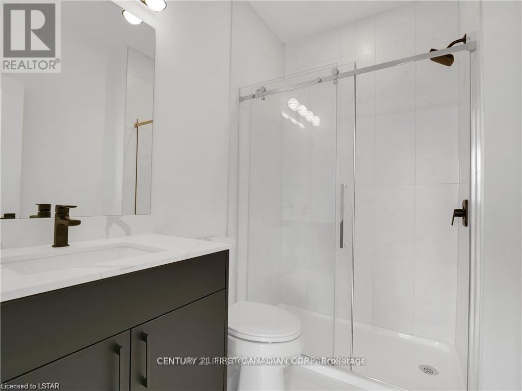51 - 3900 Savoy Street Property Photo 17