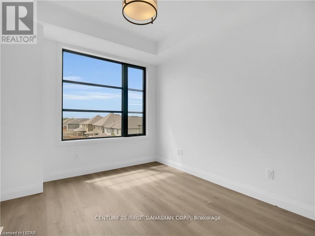 51 - 3900 Savoy Street Property Photo 18