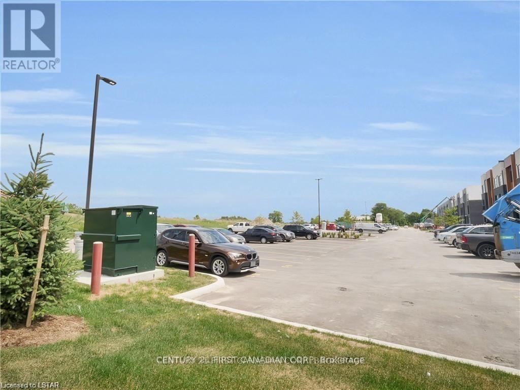 51 - 3900 Savoy Street Property Photo 27
