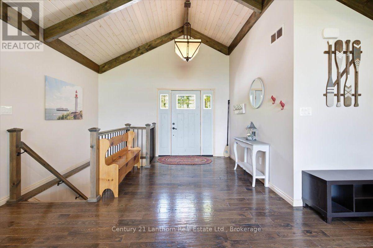 673 Lahey Road Property Photo 10