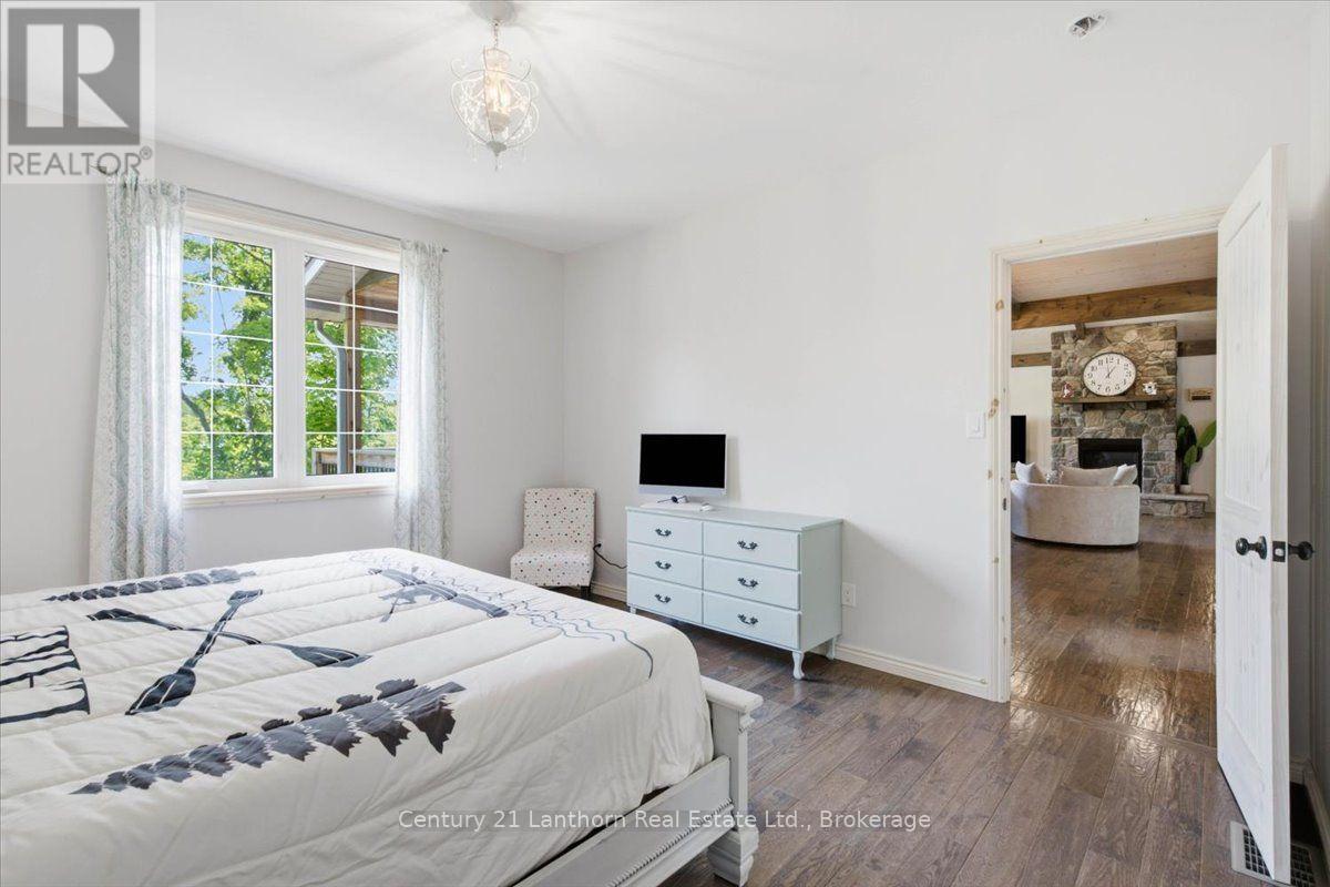 673 Lahey Road Property Photo 23