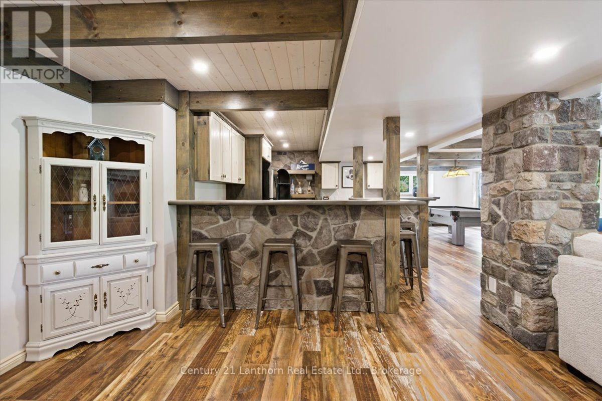 673 Lahey Road Property Photo 34