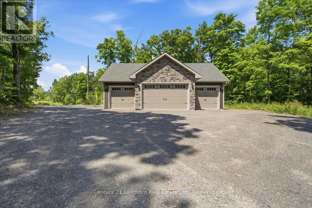 673 Lahey Road Property Photo 47