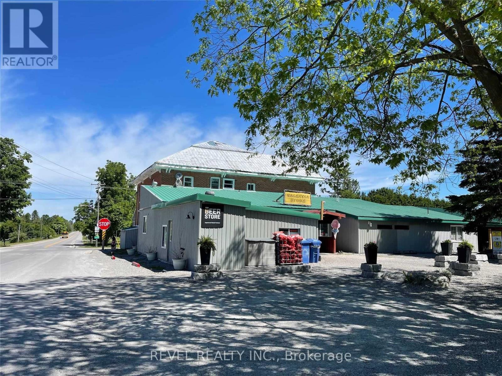 100 Elm Tree Road Property Photo 2