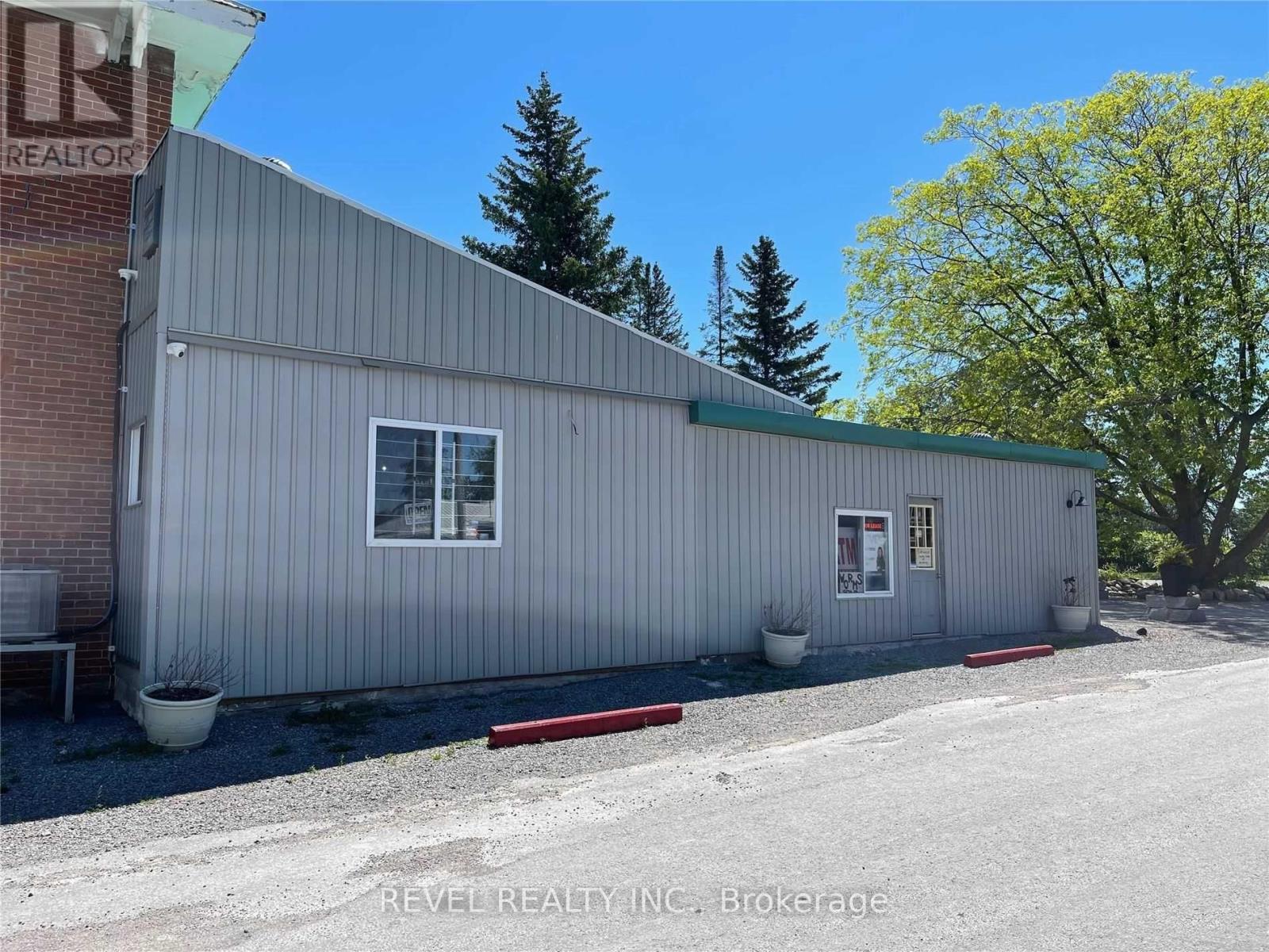 100 Elm Tree Road Property Photo 4