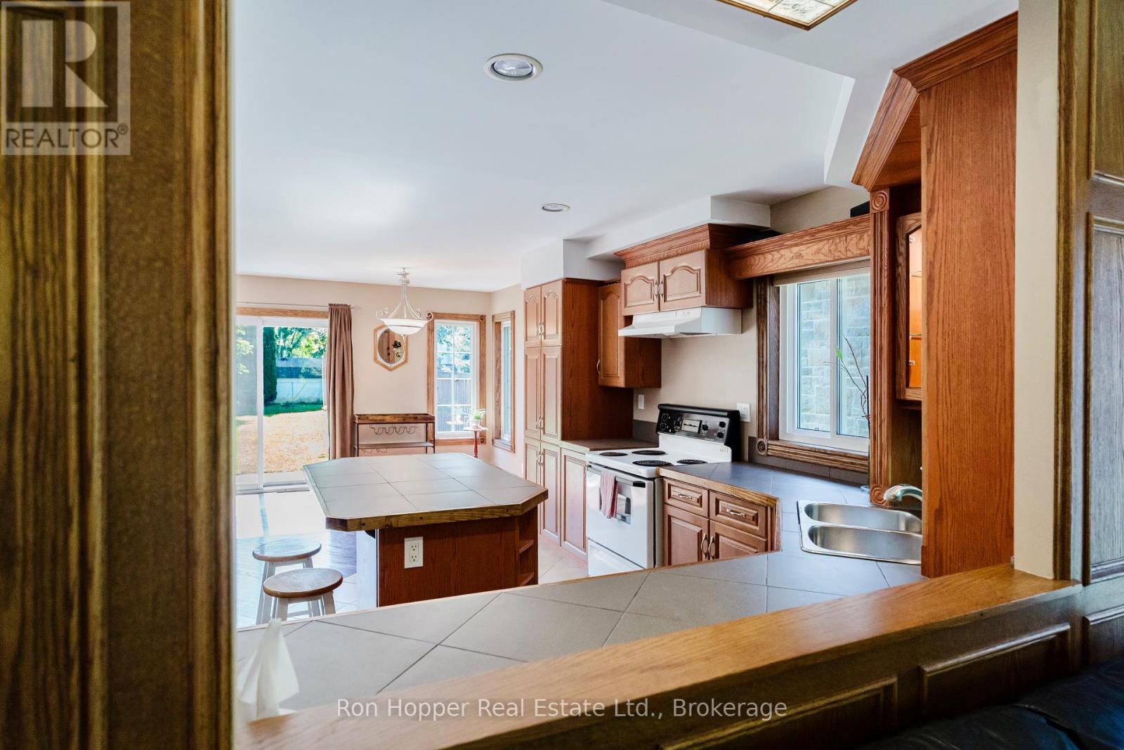 1893 8th Avenue W Property Photo 12