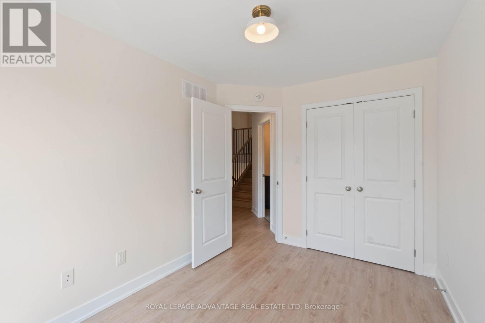 35 Whitcomb Crescent Property Photo 10