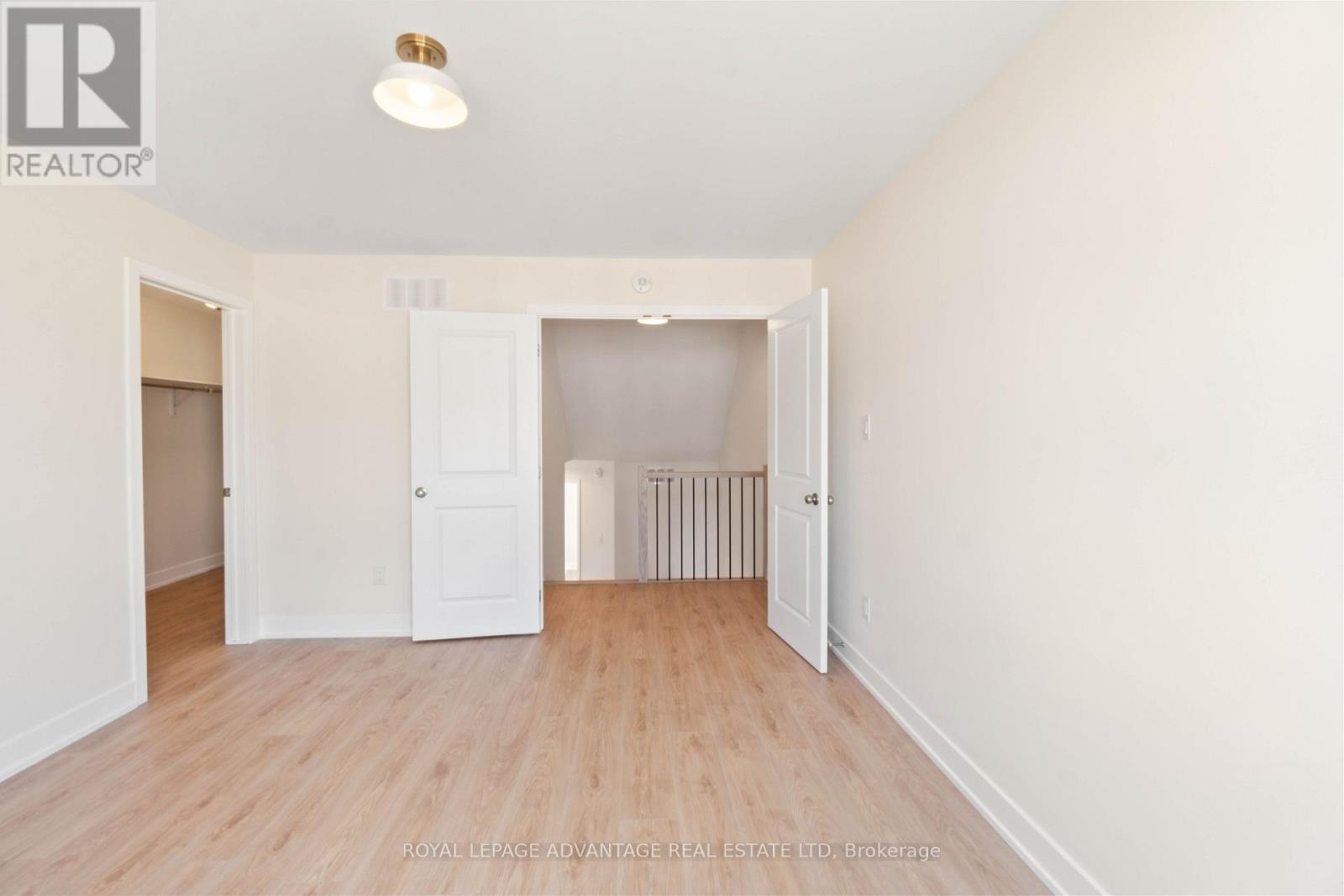 35 Whitcomb Crescent Property Photo 18