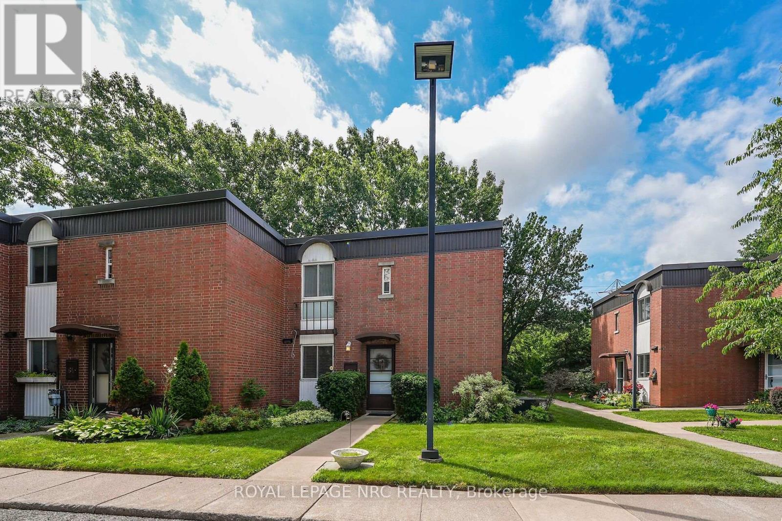 62 - 6453 COLBORNE STREET Property Photo 1