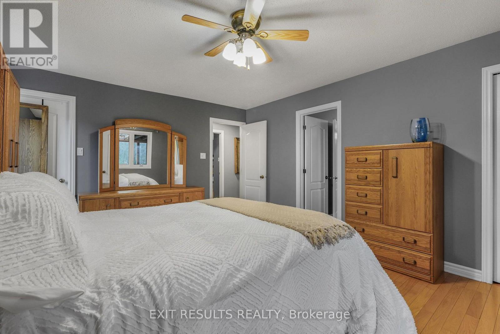 638 St Thomas Road E Property Photo 16