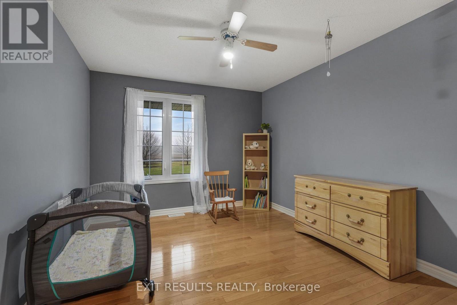 638 St Thomas Road E Property Photo 17