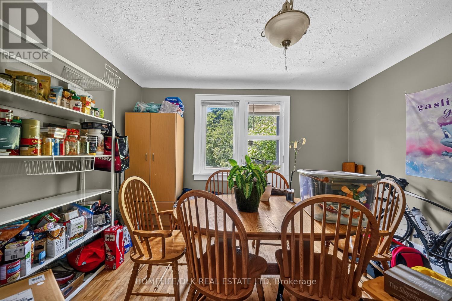 100 Ellerbeck Street Property Photo 7