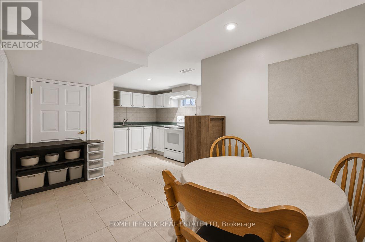 100 Ellerbeck Street Property Photo 18