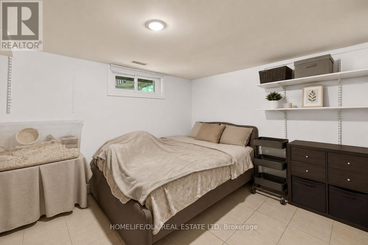 100 Ellerbeck Street Property Photo 21