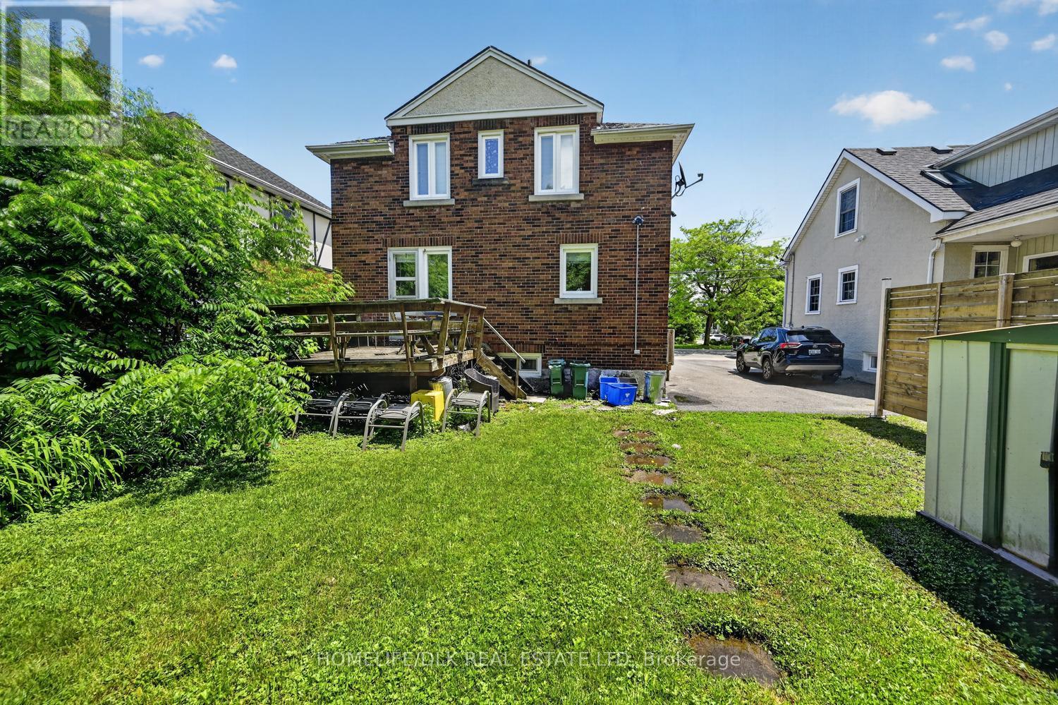 100 Ellerbeck Street Property Photo 23
