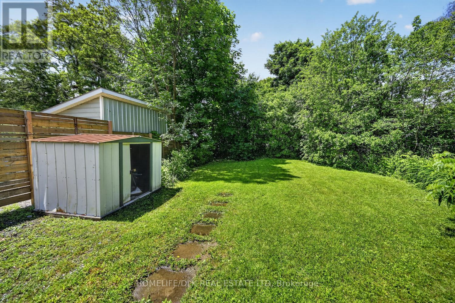 100 Ellerbeck Street Property Photo 24
