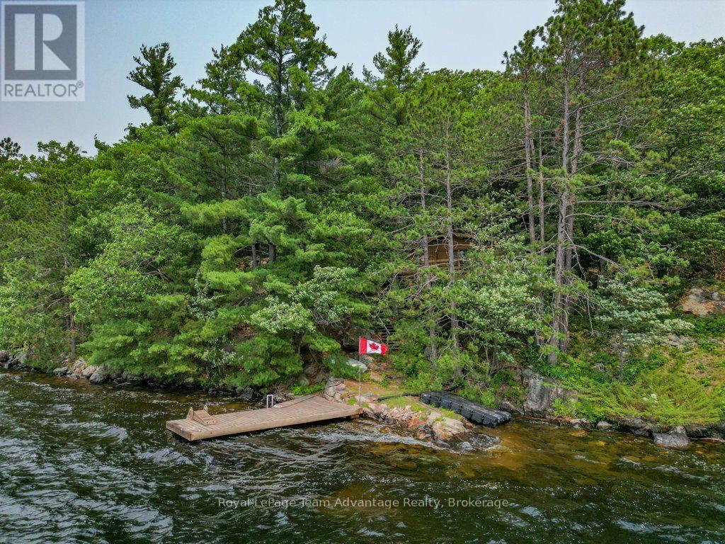 102 Blackstone Lake Water Property Photo 2