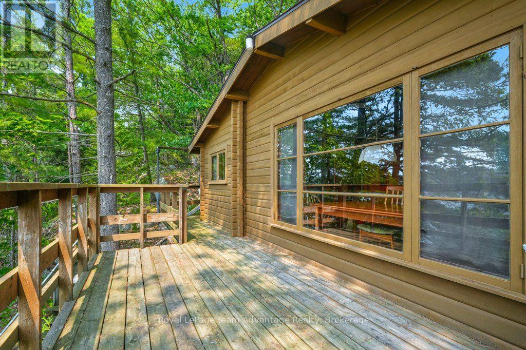 102 Blackstone Lake Water Property Photo 4