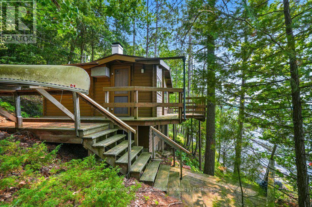 102 Blackstone Lake Water Property Photo 8