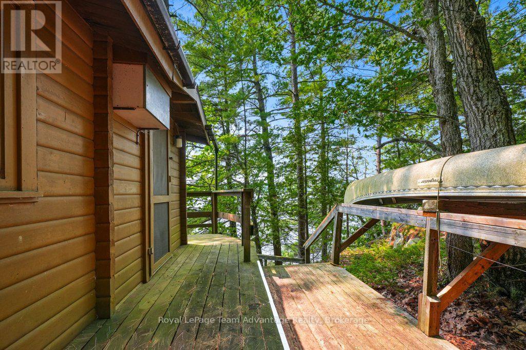 102 Blackstone Lake Water Property Photo 9