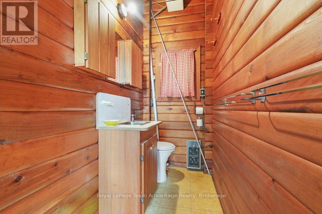102 Blackstone Lake Water Property Photo 17