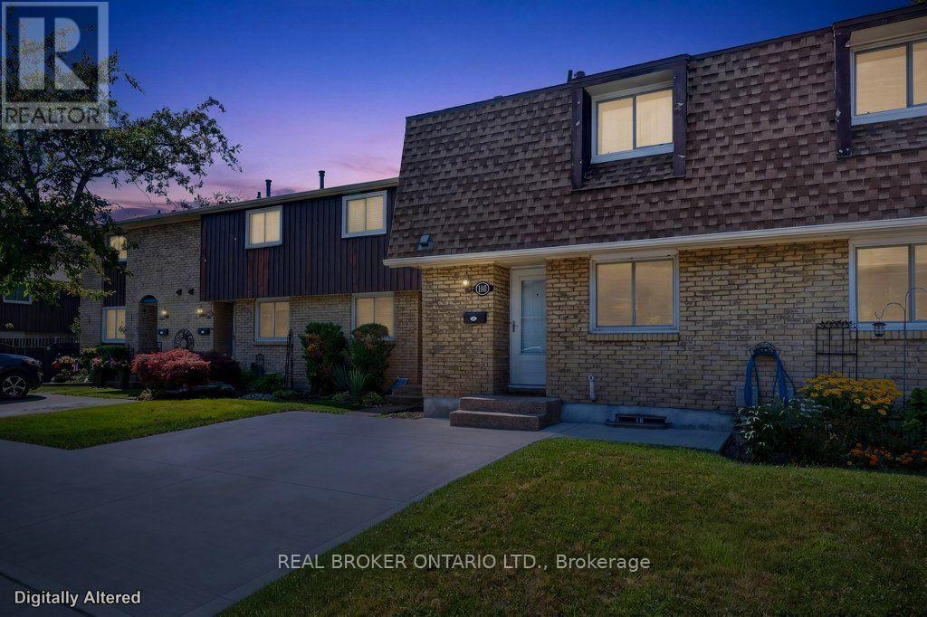 101 - 50 Lakeshore Road Property Photo 1