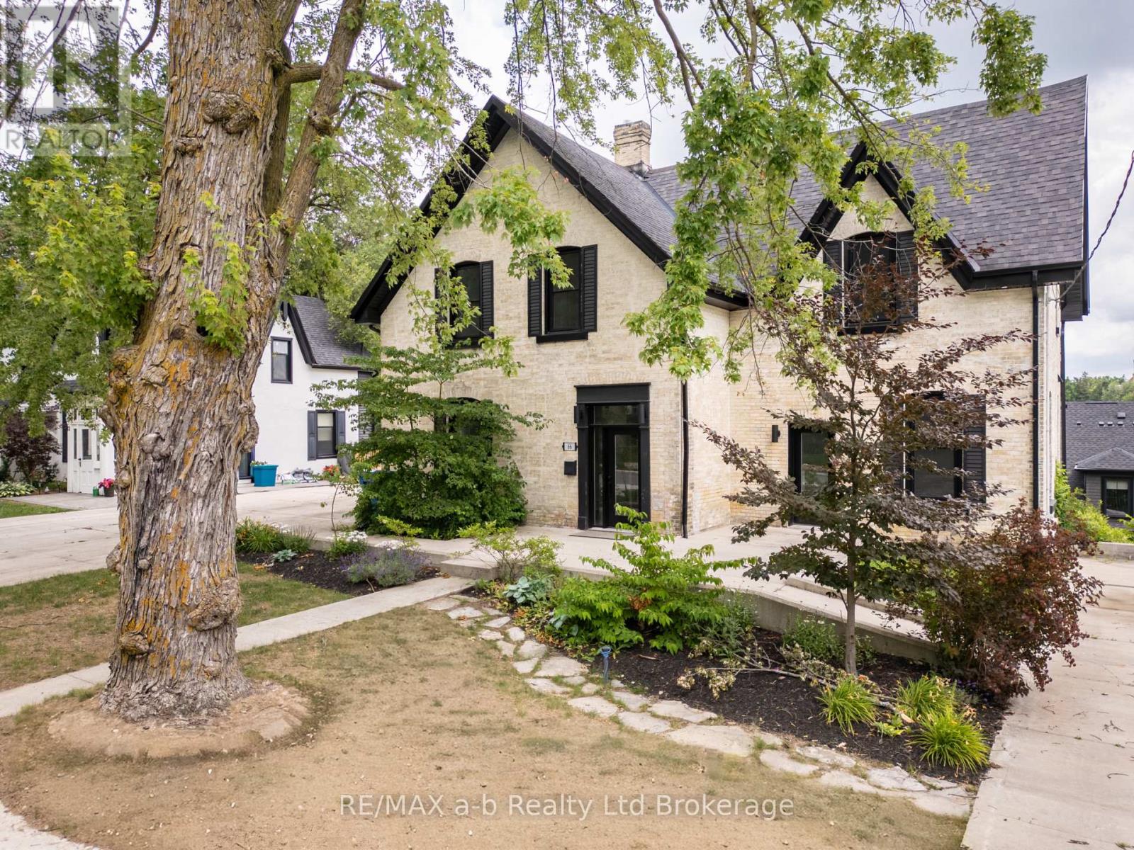 5 - 66 Daly Avenue Property Photo 1