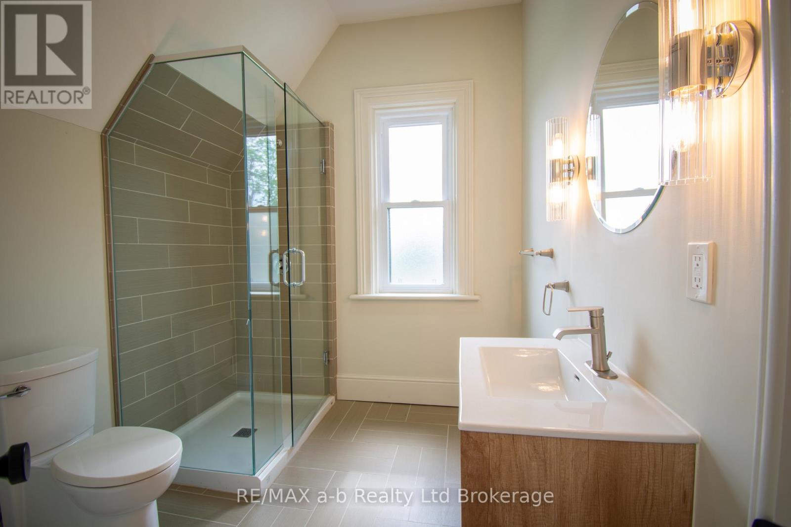5 - 66 Daly Avenue Property Photo 17