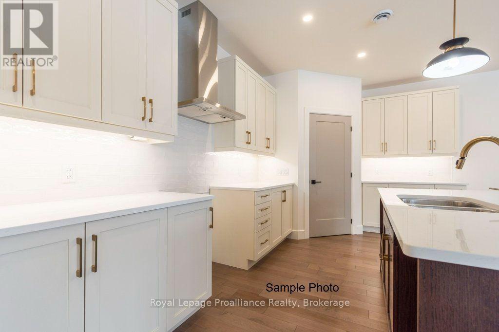 36 Fraser Drive Property Photo 8