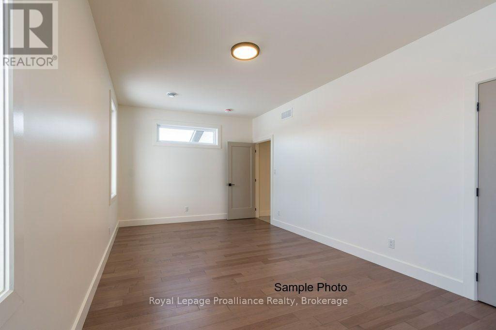 36 Fraser Drive Property Photo 23