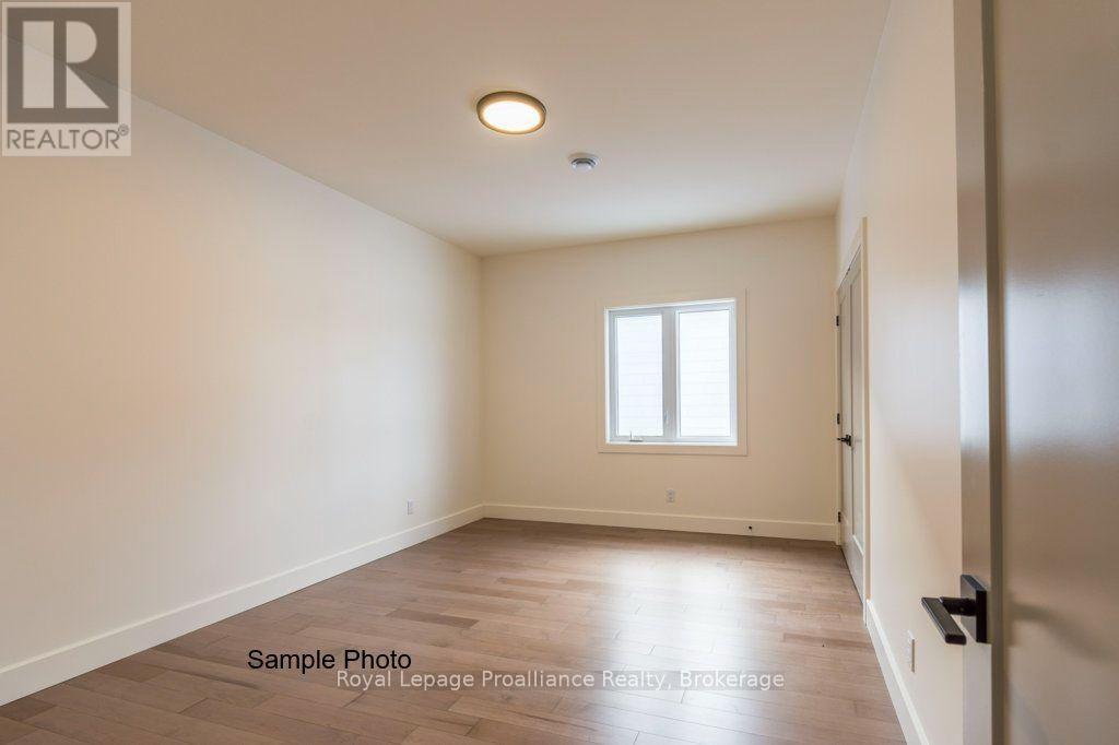 36 Fraser Drive Property Photo 25